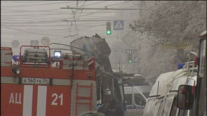 Trolleybus explosion kills 14, linked to earlier railway station bombing