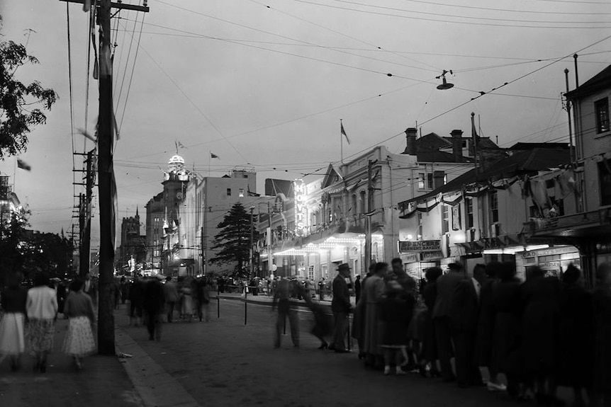 The Prince of Wales Theatre in 1954