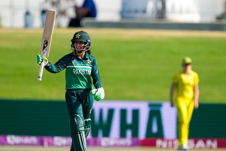 Bismah Maroof makes more than 70 against Australia World Cup