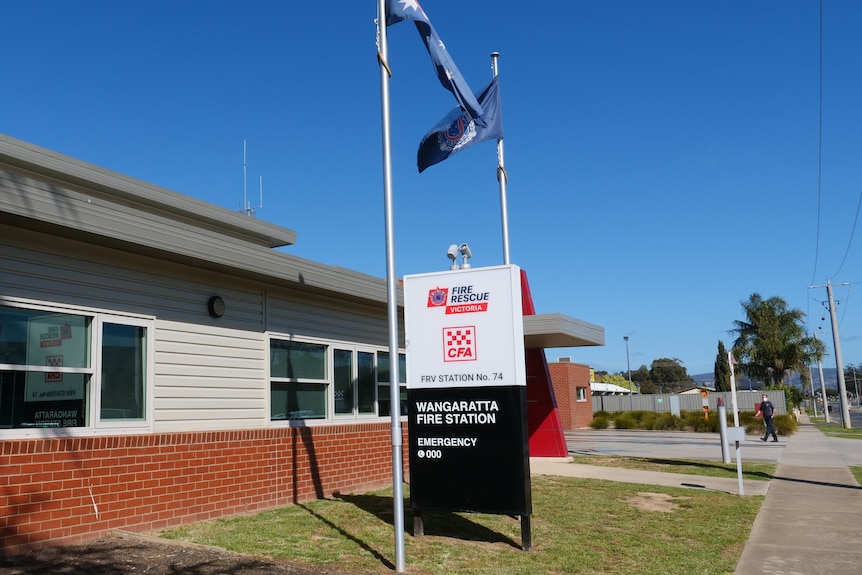 A one-story brick building with a sign saying CFA and Wangaratta fire station