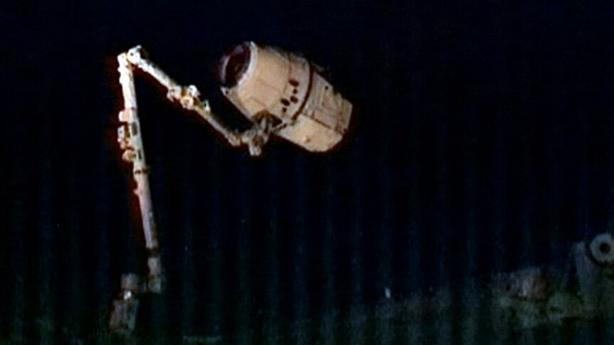 Moment in history ... the International Space Station captures SpaceX's Dragon capsule.