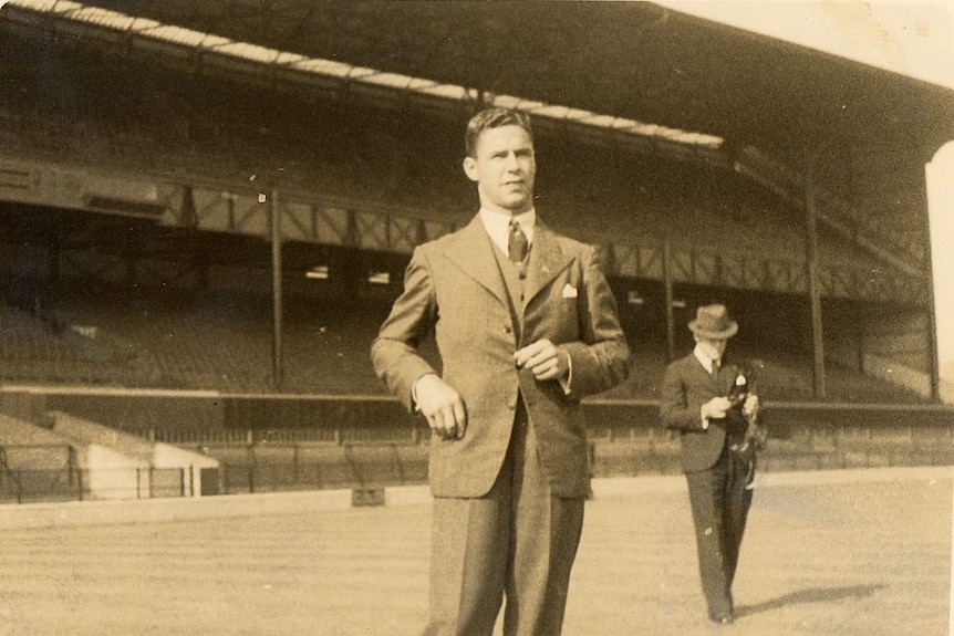 Stan Bisset captained the ill-fated 1939 Australian Wallabies touring side, that was forced to return home after the declaration of World War II.