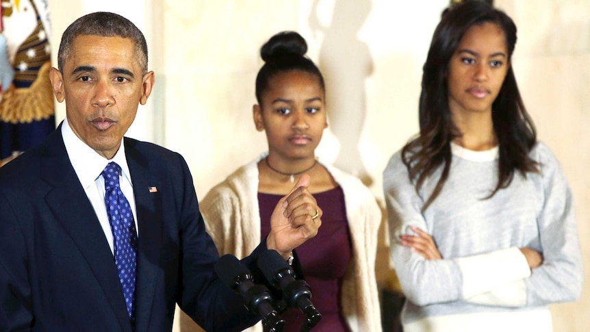 Barack Obama and daughters Sasha and Malia