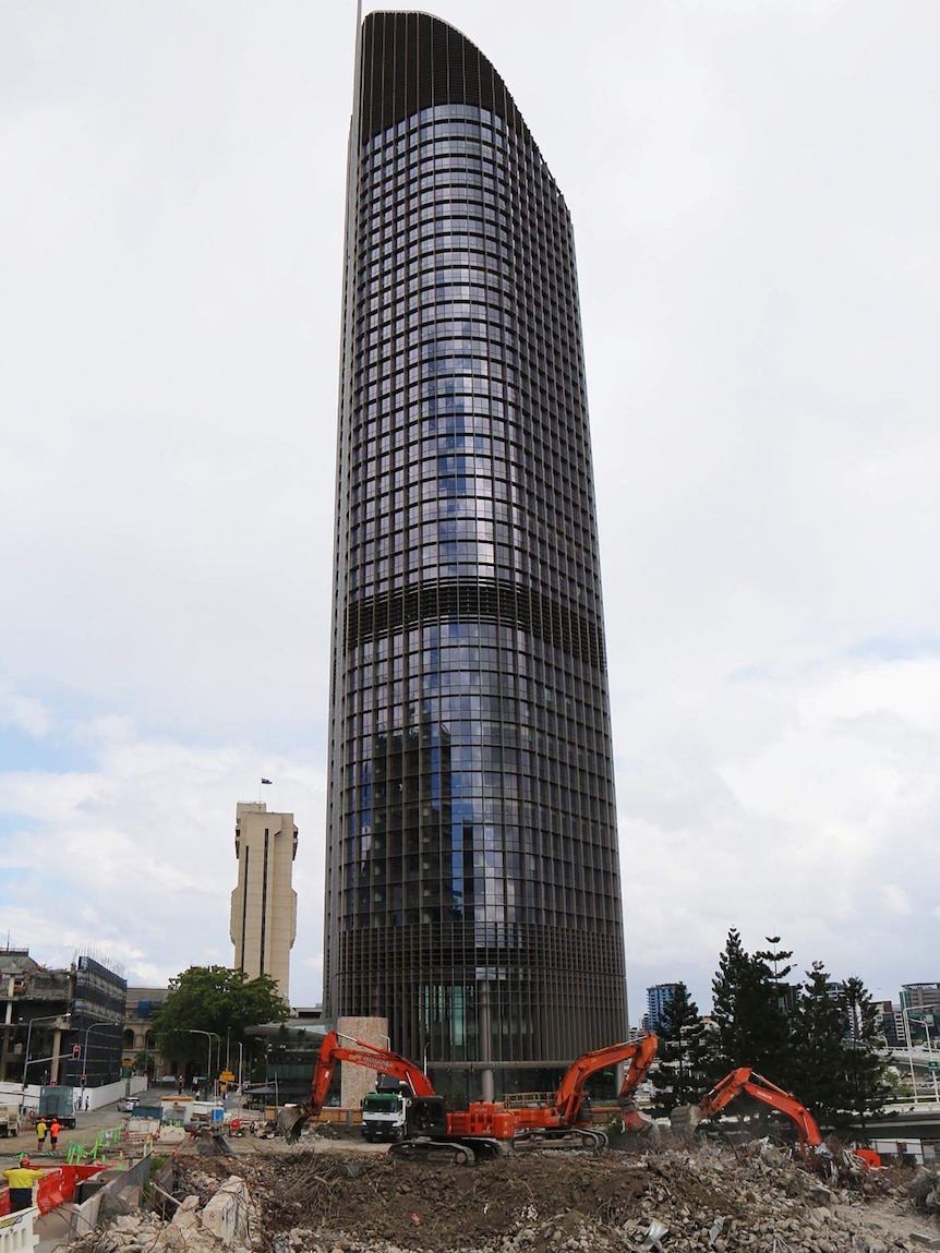 The new executive building at 1 William Street surrounded by demolition