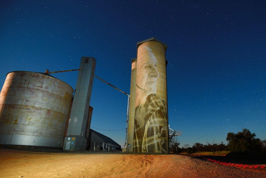 The grain silo at Lascelles at night.