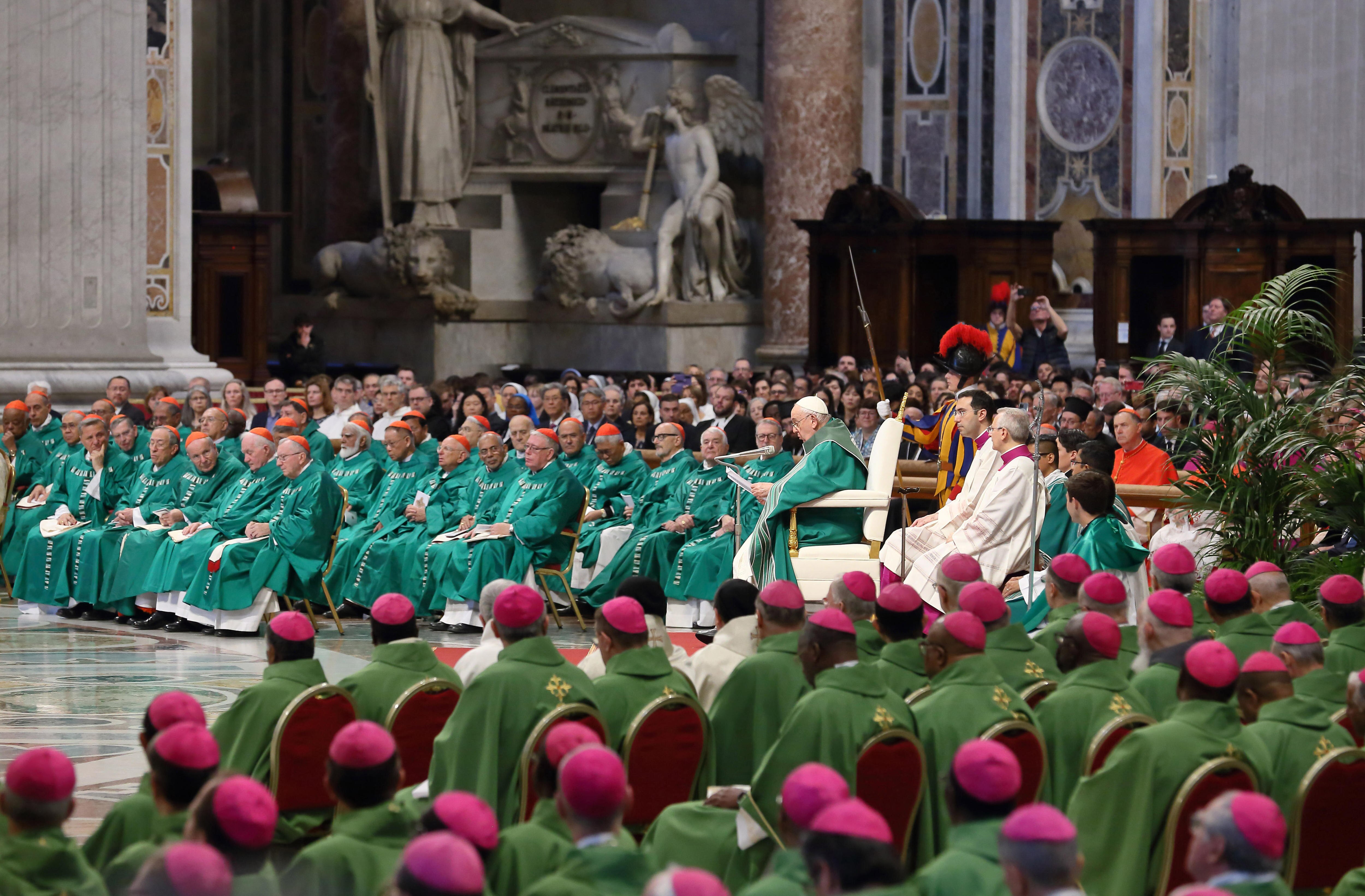 Vatican wrestles with divisive questions at synod