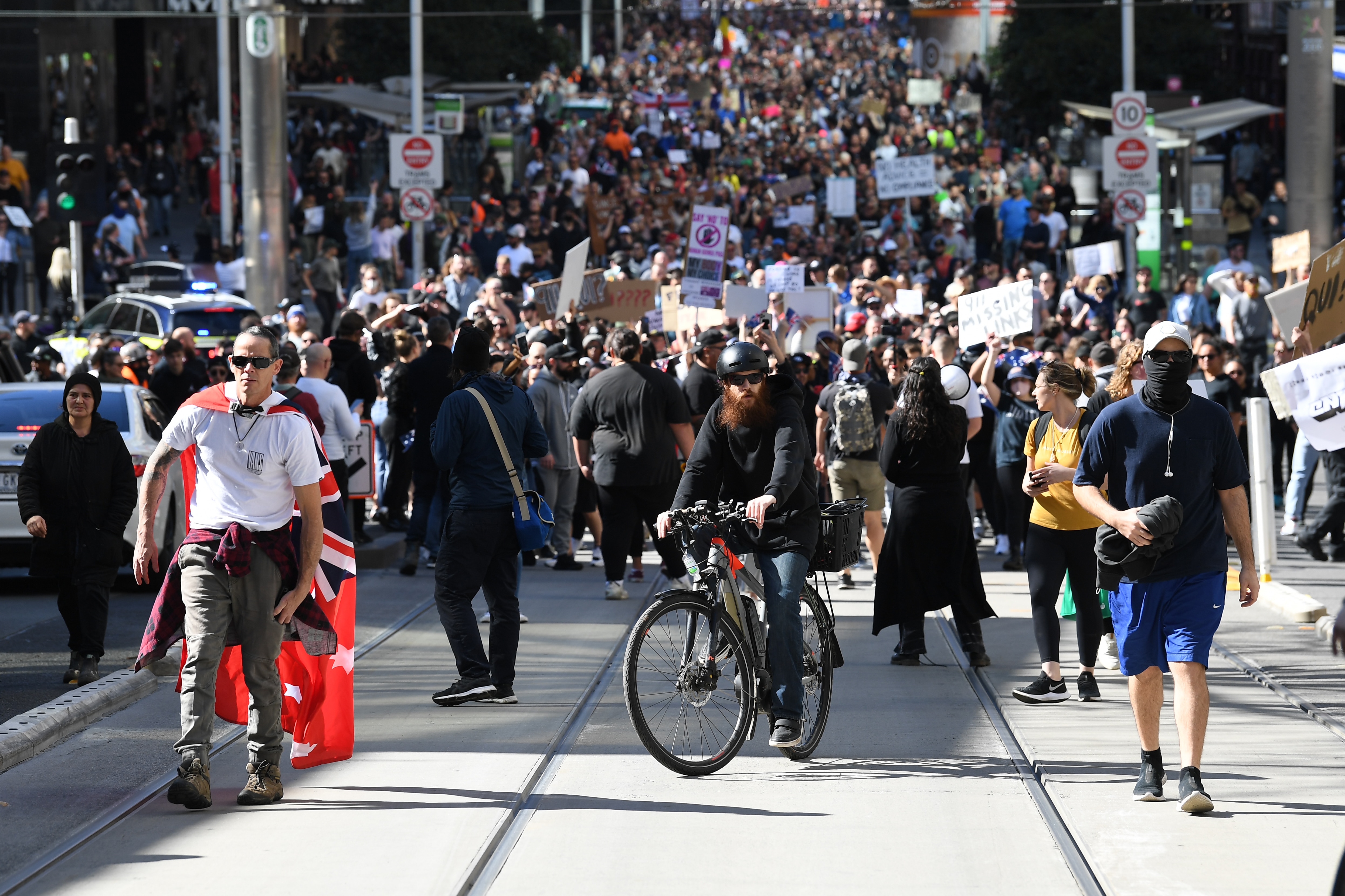 Anti-lockdown Protesters Clash With Police In Melbourne, Smaller ...