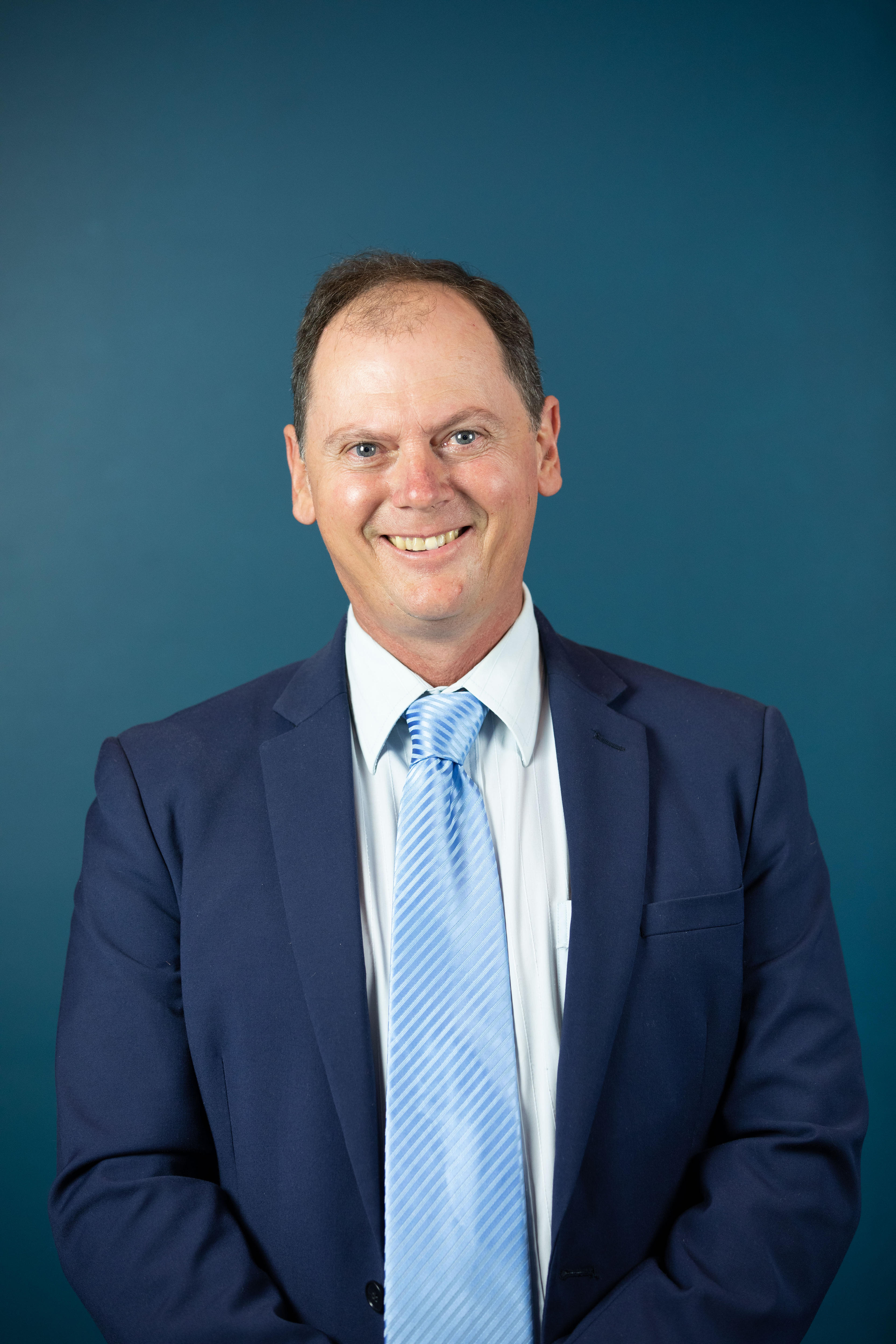 Former councillor James Hansen dies in floodwaters in Fraser Coast