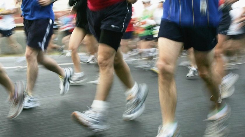 Competitors make their way along the Nepean Highway during the Melbourne Marathon in 2006