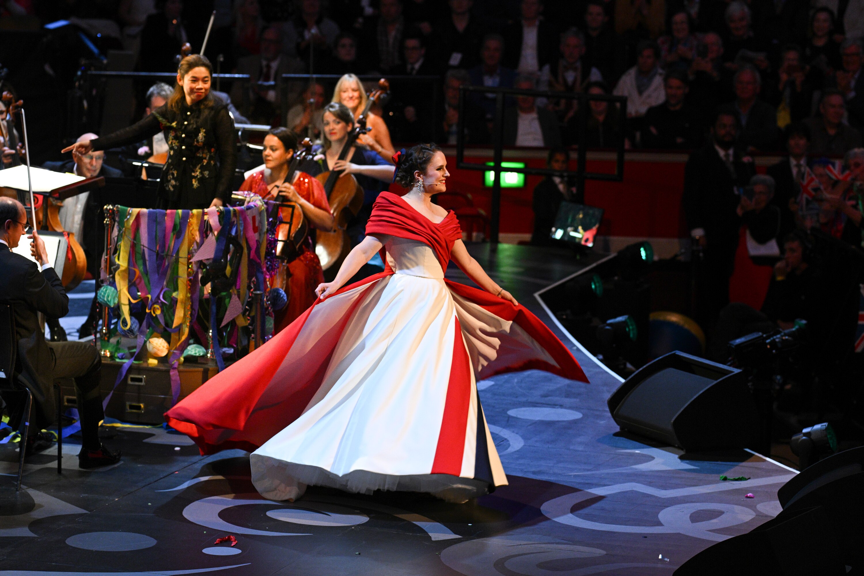 last night of the proms dress code Angelicus
