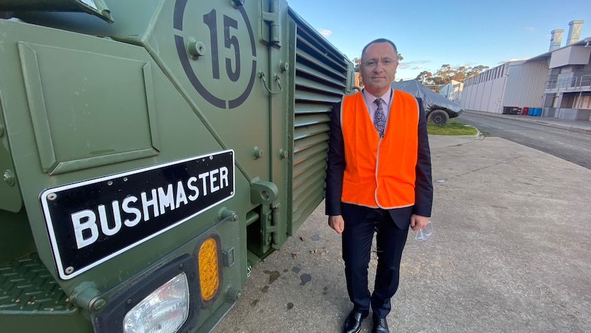 L’ambassadeur ukrainien visite l’usine Bushmaster et demande plus de soutien pour combattre la Russie