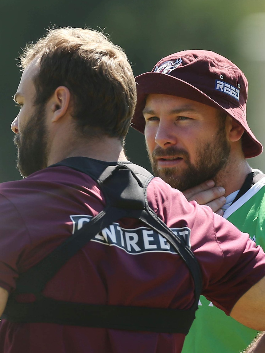 Stewart brothers confer at Manly training