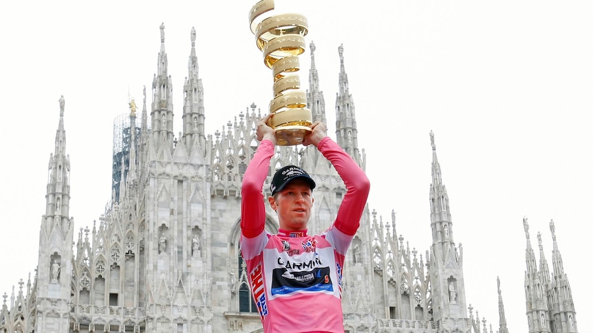 Ryder Hesjedal wins Giro d'Italia.