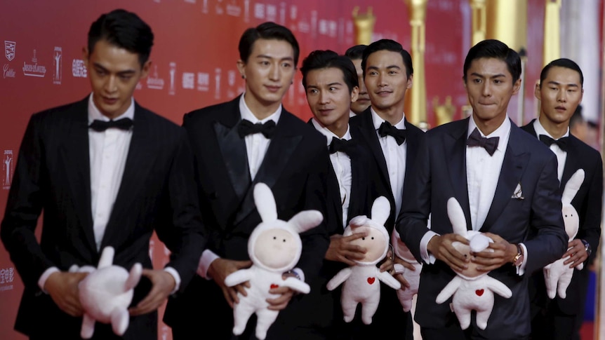 Chinese actors arrive at the 18th Shanghai International Film Festival