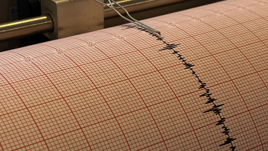 What causes earthquakes in Victoria?  And why did my sunburst tremors feel so strong?