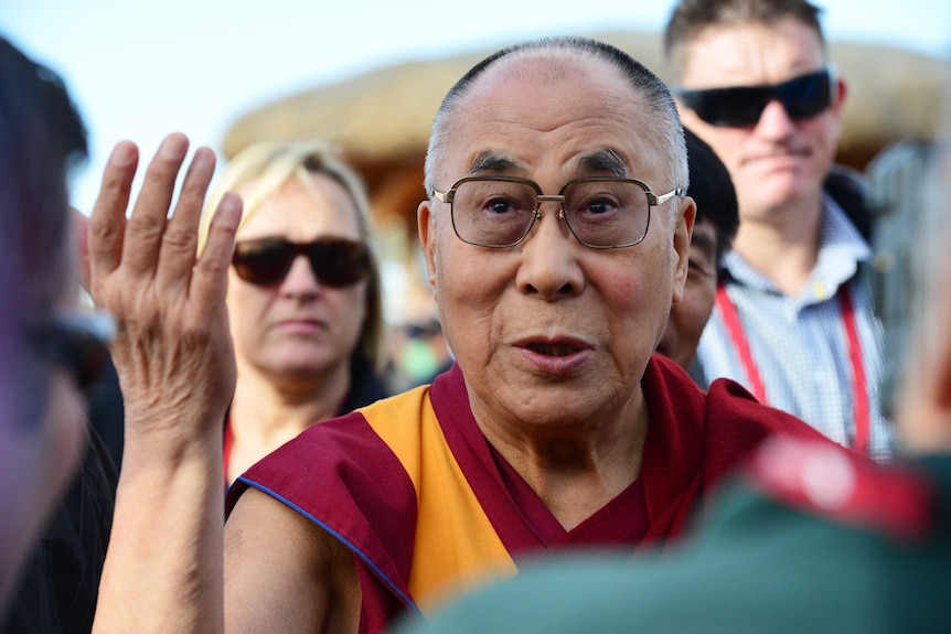 The Dalai Lama encouraged local Aboriginal people to maintain traditional names.