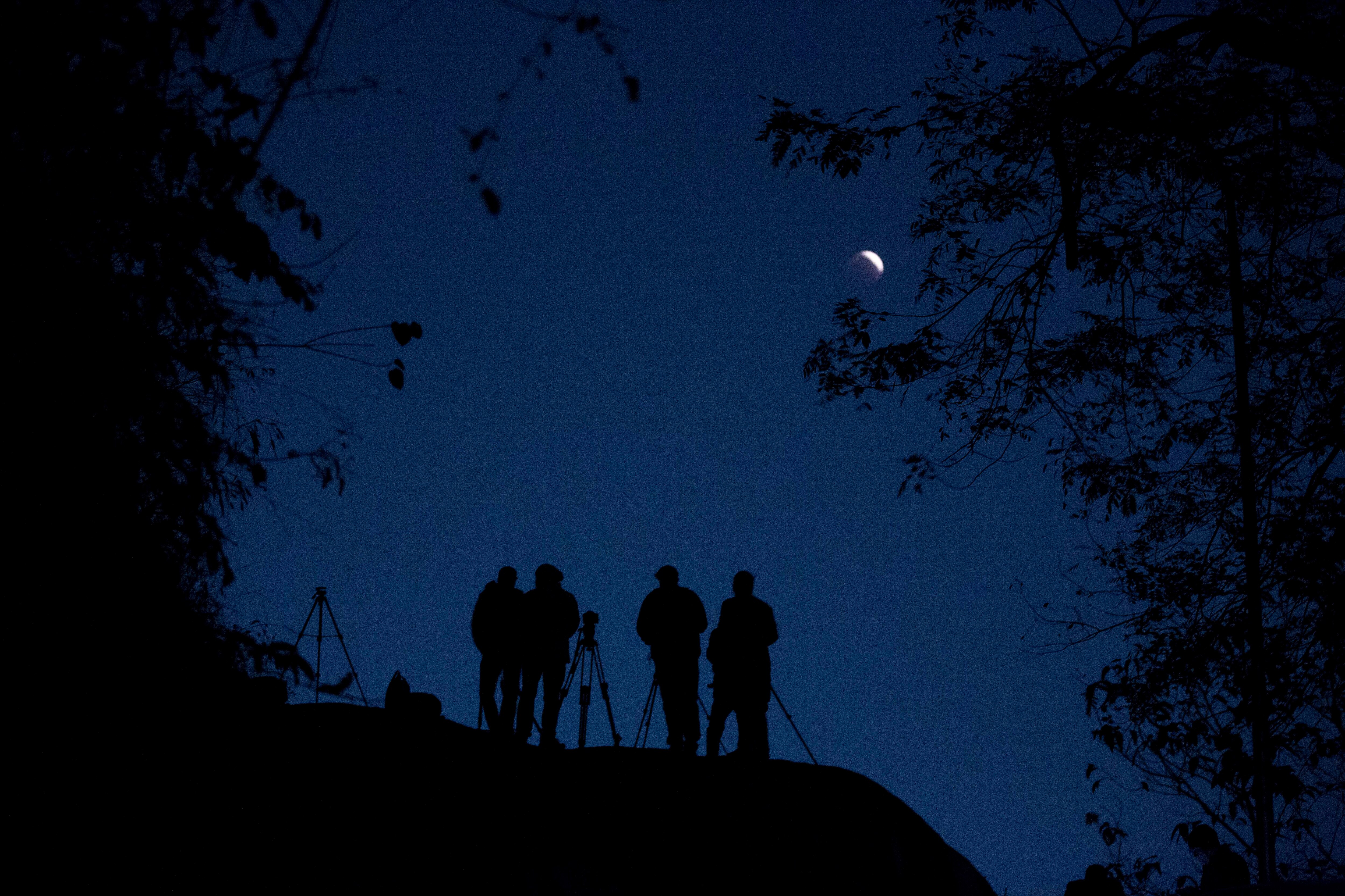 Super blue blood moon takes place around the world for the first time ...