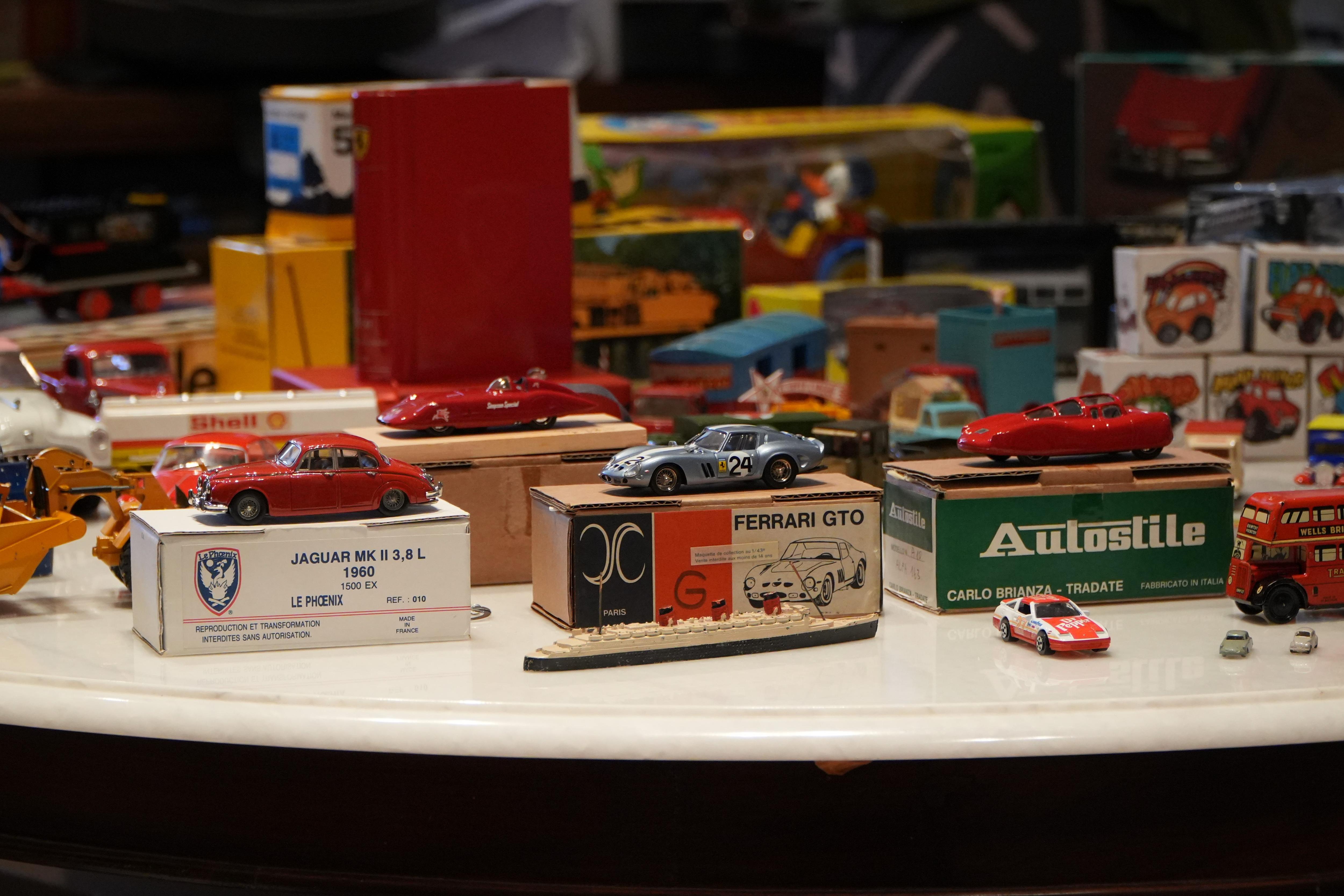 How two Perth sisters are selling off the largest toy car collection in