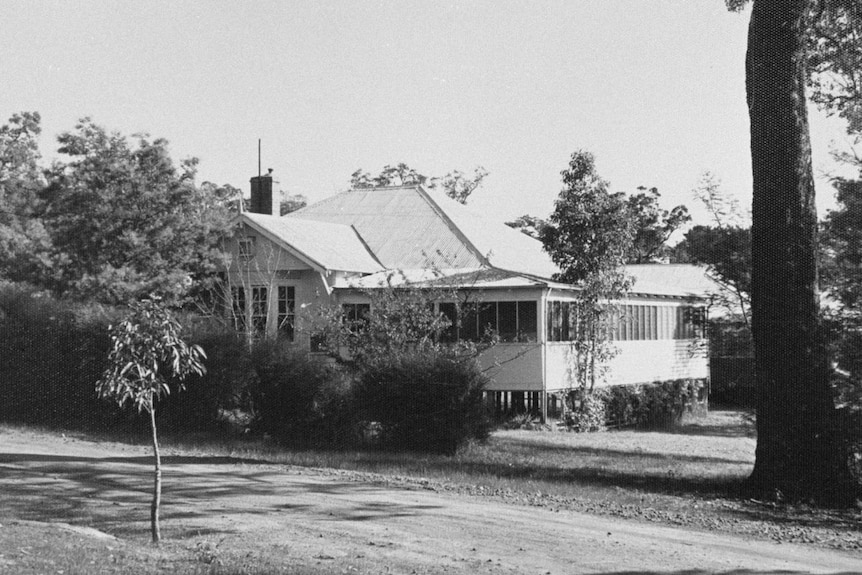 A black and white wide shot of George Turner Cottage at Parkerville Children's Home in 1940.