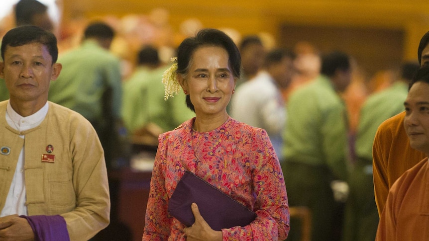 Aung San Suu Kyi attends Myanmar parliament