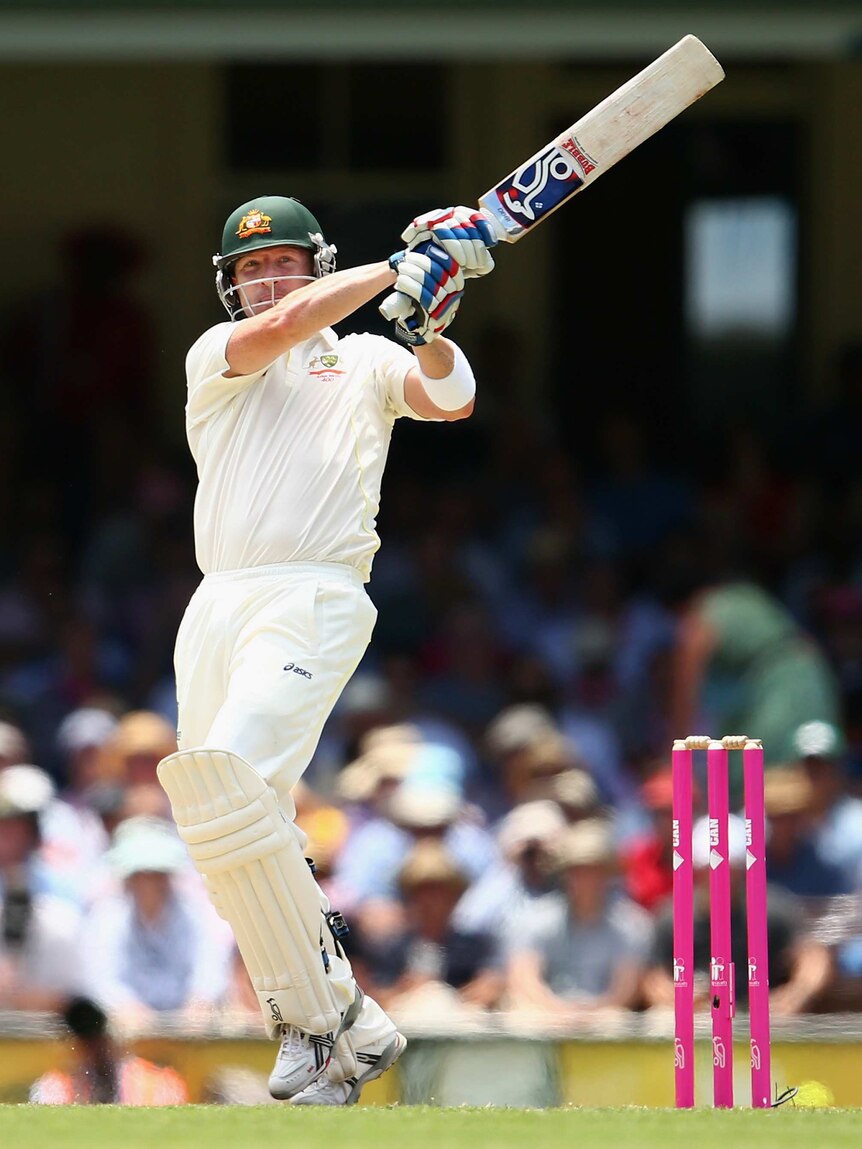 Brad Haddin hooks on day one of the fifth Ashes Test at the SCG