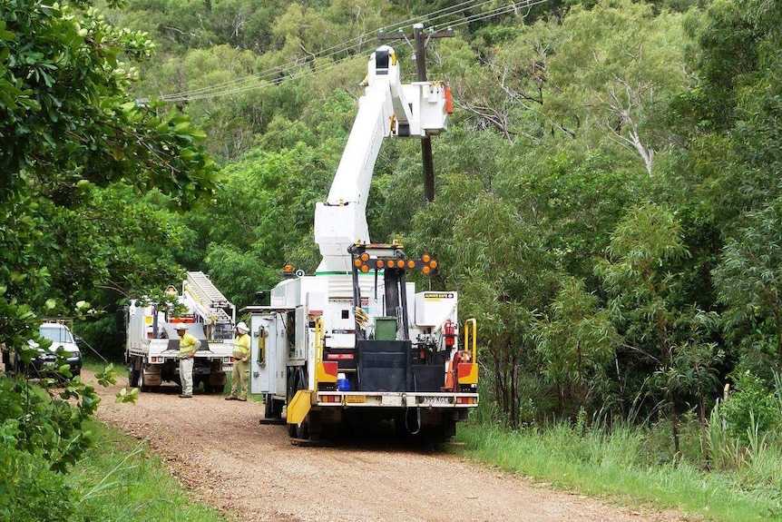 Ergon Energy working to fix electricity connections.