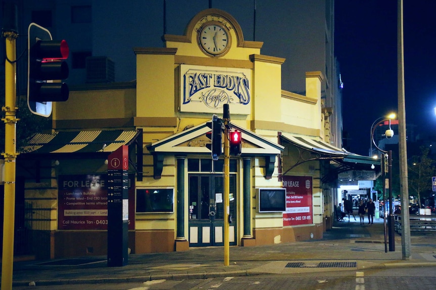 Fast Eddys building in Murray St at night