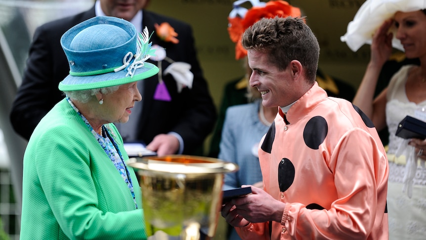 Nolen meets the Queen after Black Caviar win