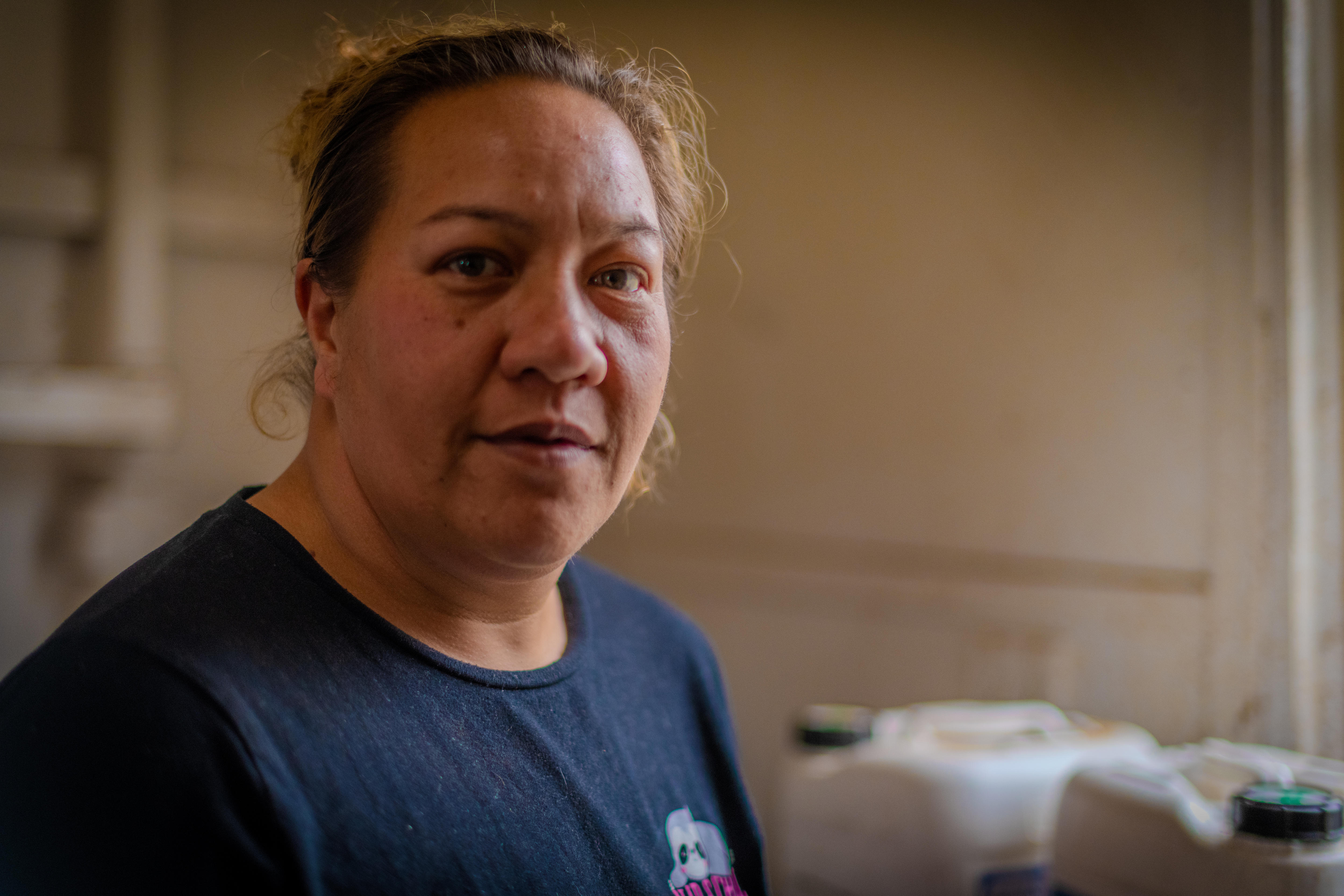 Primer plano de Jaz Taunoa