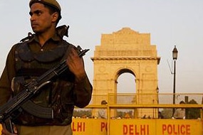 Visitors enjoy India Gate (Getty Images)