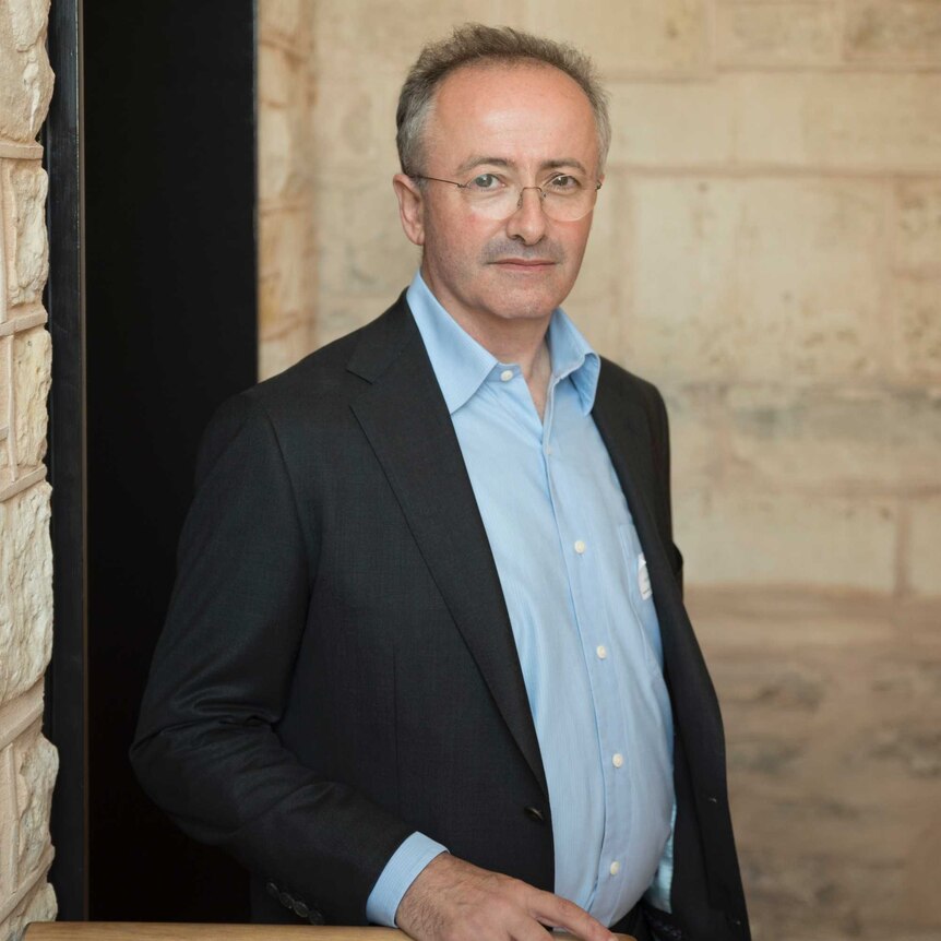 Andrew Denton launches a voluntary euthanasia campaign in Adelaide.