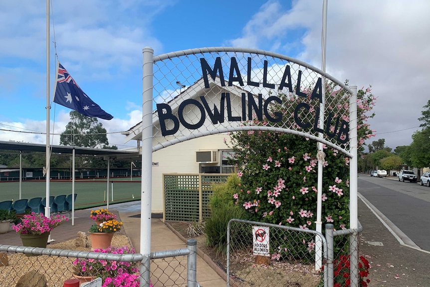 A flag at half mast outside the Mallala Bowling Club.