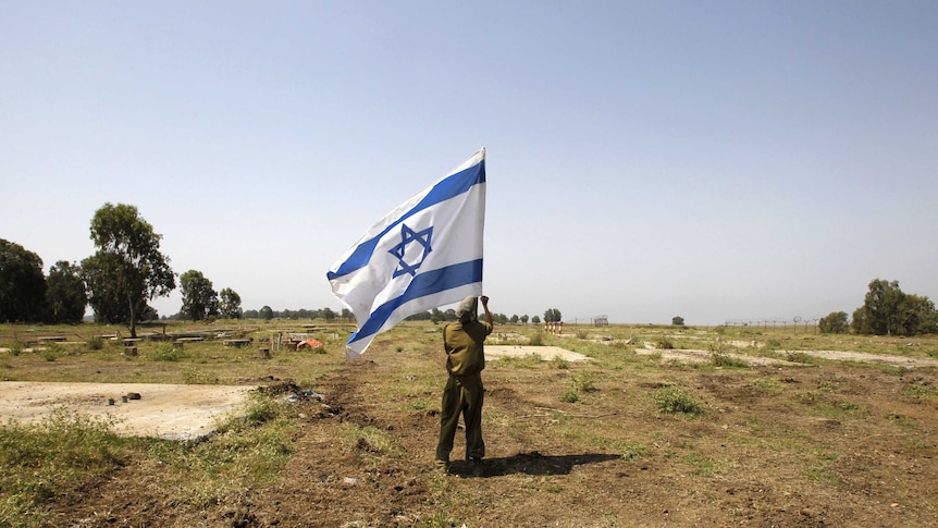 Israeli soldier in Golan Heights