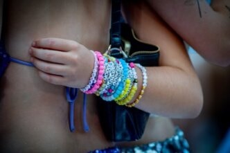taylor swift fans wearing bracelets at her first sydney concert