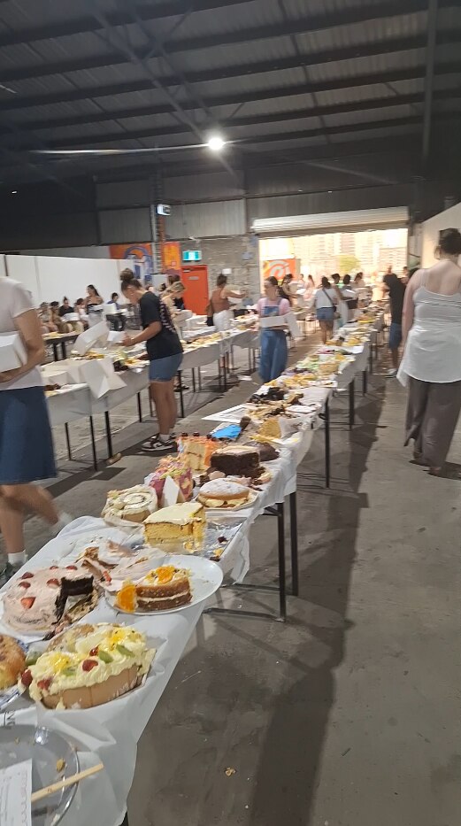 A recent 'cake swap' event in Brisbane has come under fire over hygiene ...