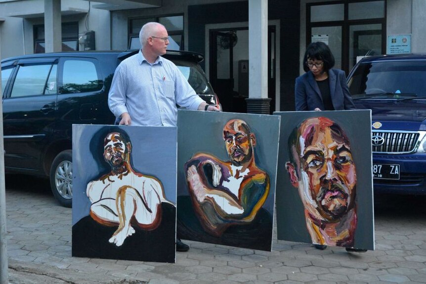 Lawyer carries Sukumaran's paintings