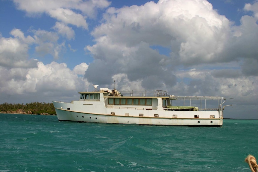 Elite WWII boat sinks off Darwin