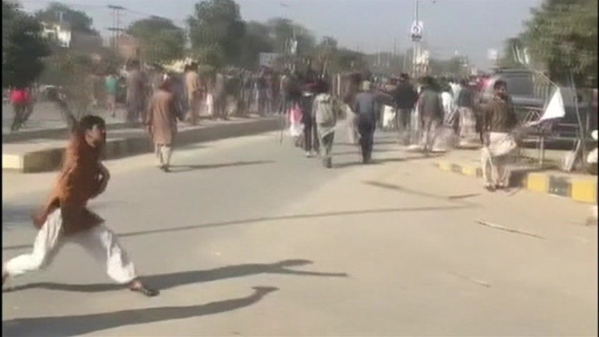 Crowds protest over rape and murder of seven-year-old girl Zainab Ansari.