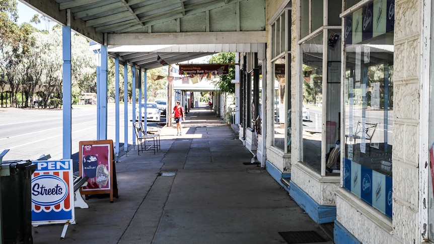 The main street of Rupanyup.