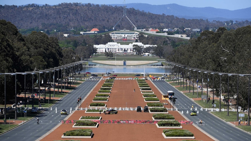 Canberra: The view from the War Memorial to Parliament House along ANZAC