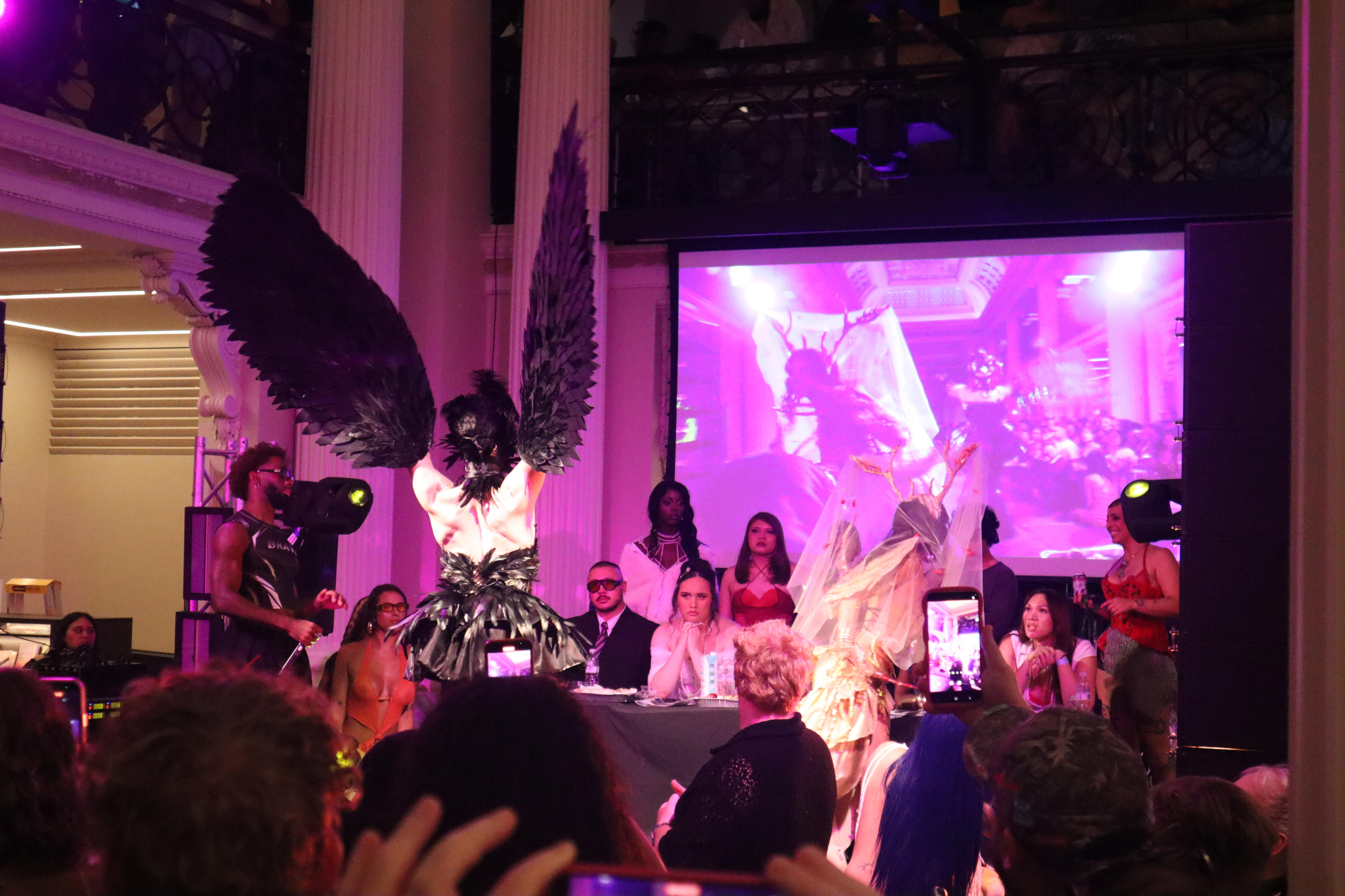 La categoría Bizarre x Best Dressed requiere un efecto inspirado en una deidad de tus antepasados