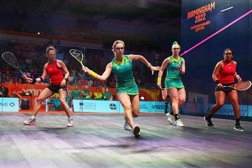 Alex Haydon and Jess Turnbull play squash