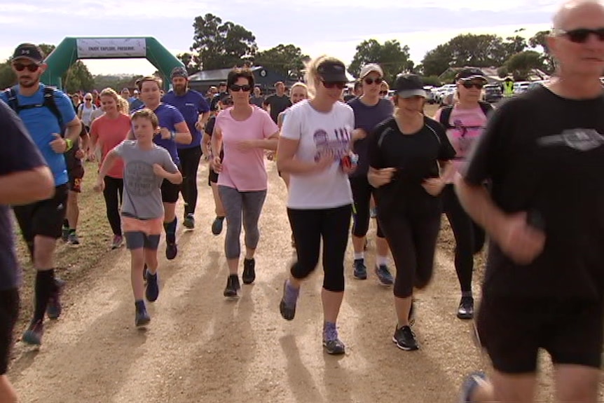 People running