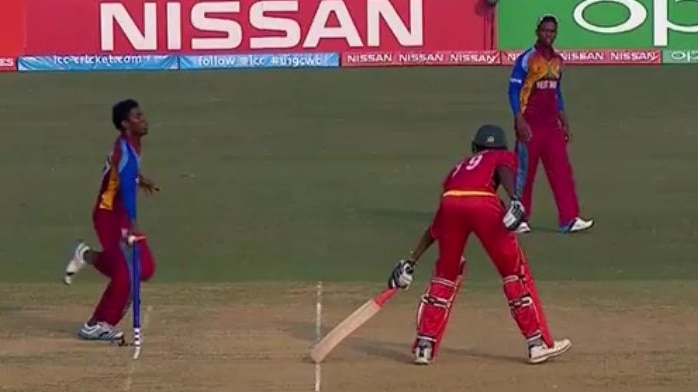 Mankad dismissal thumb