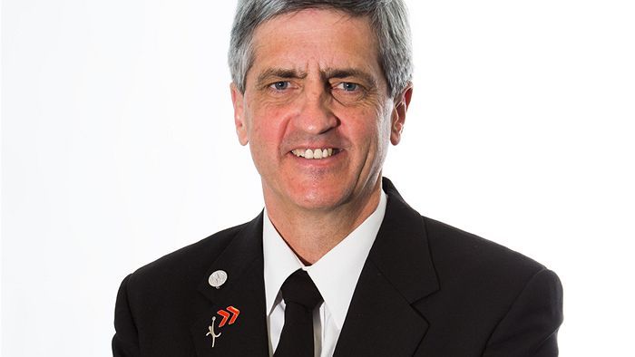 Pilot Richard de Crespigny on guiding flight QF32 to safety episode artwork