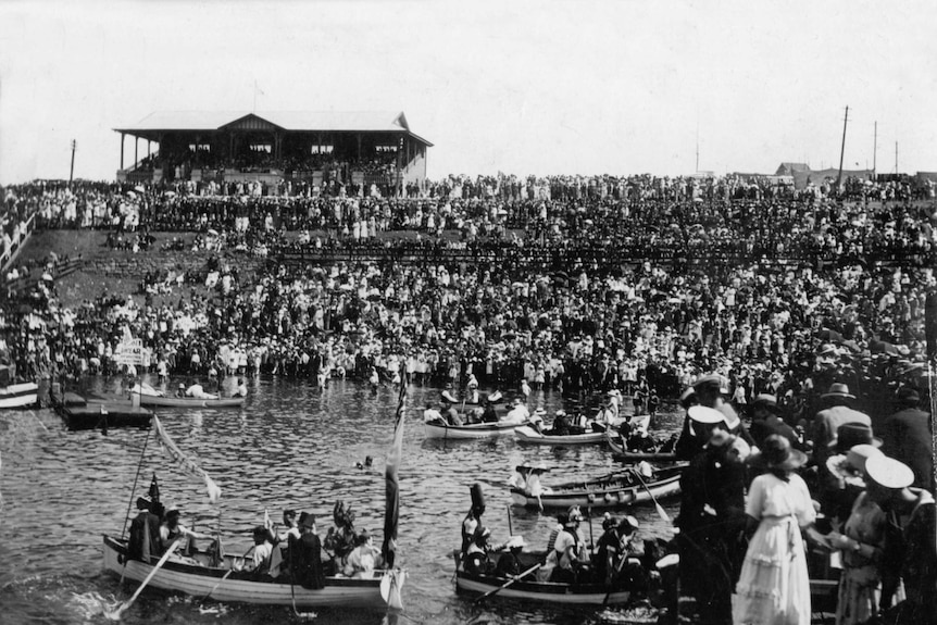 Thousands of people on the banks of the River Derwent