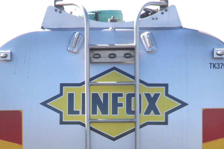 Linfox truck