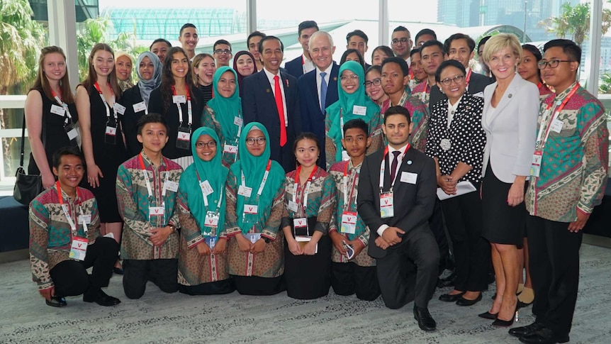 Malcolm Turnbull joins Indonesian President Joko Widodo at ASEAN