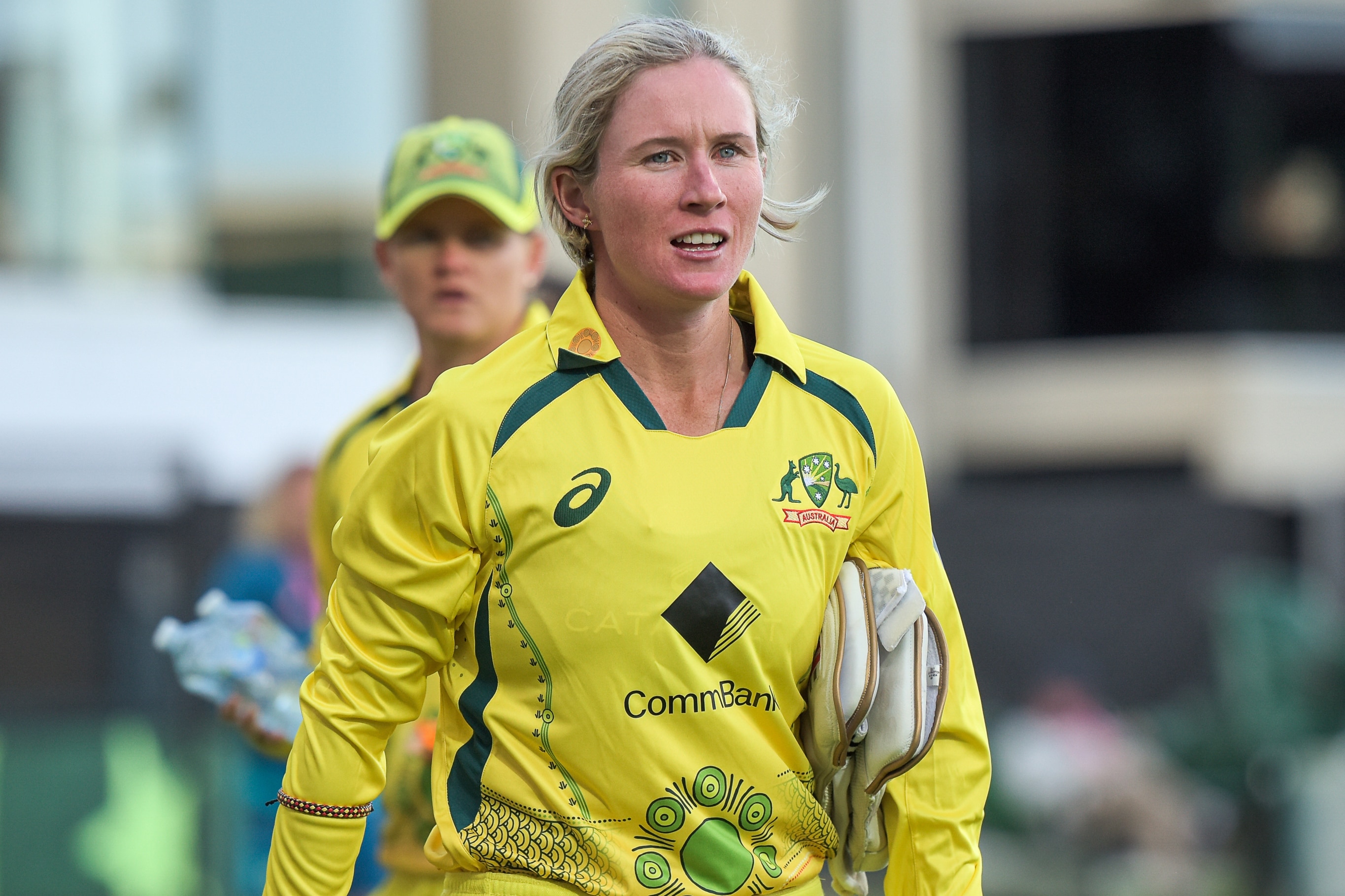 Beth Mooney sold for record fee in Women's Hundred