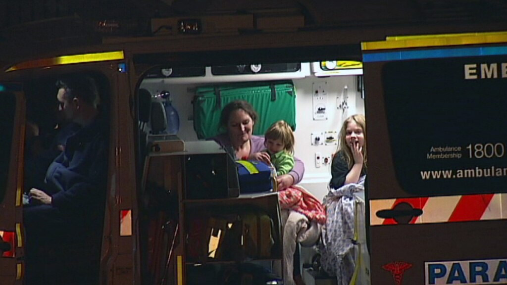 Smoke alarm helps family of seven escape house fire in Kensington - ABC ...